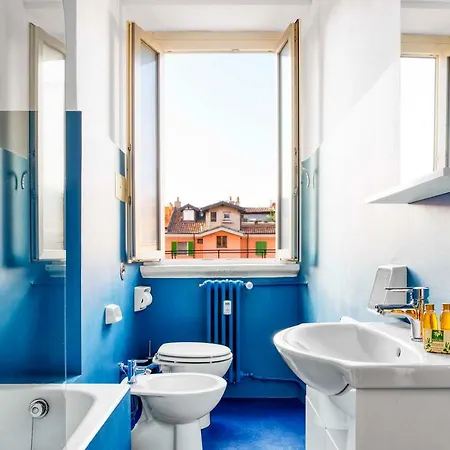 Exclusive 3 Bedrooms In Brera Apartment