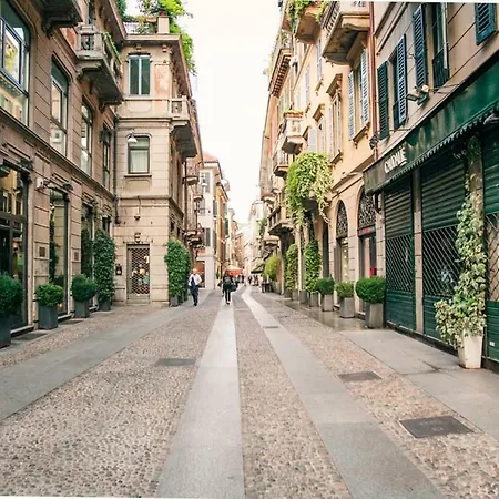 Apartment Exclusive 3 Bedrooms In Brera Milan